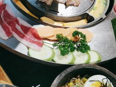 -哈哈碳都·牛肋条无限自助烤肉(台江万达店)