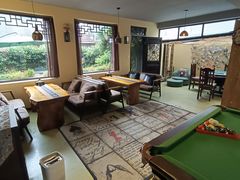 -小草屋轰趴馆别墅派对新场团建家庭聚会