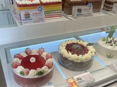 -85度C(生甜甜圈研究工坊·上海平凉店)