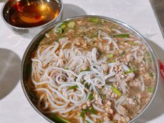 -正宗杨记普洱酸醋米线(总店)