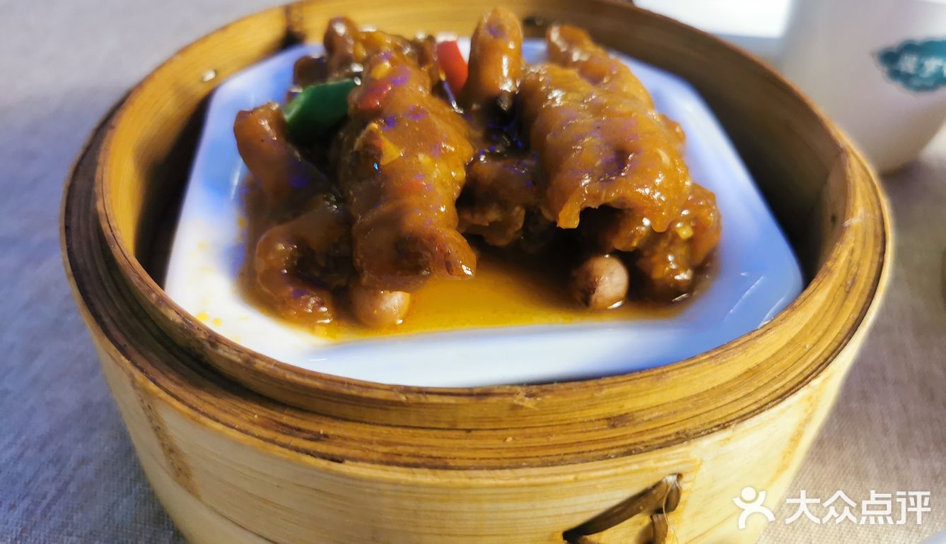 算是连锁店快餐味道的粤菜吧～