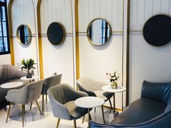 -Fridi Patisserie Cafe