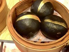 竹炭黄金流沙包-添好运点心专门店(百老汇店)