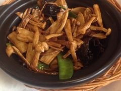 -上海小南国(仲盛世界商城店)
