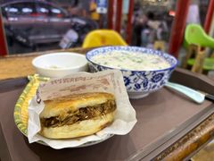 -穆得·老周家牛肉烧饼(普利街店)