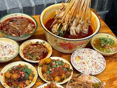 -拈签一笑黄牛肉辣卤串串