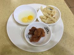 -桥香园云南过桥米线(金马碧鸡店)