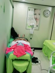 -苗医生专业祛痘·皮肤管理