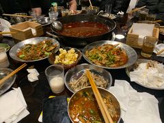 独门姜爆蛙-鸿顺老铁锅美蛙鱼府(解放碑店)