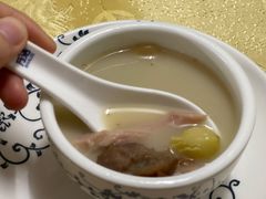 白果猪小肚汤-粤友餐厅