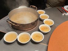-左庭右院鲜牛肉火锅黑金店(陆家嘴中心店)