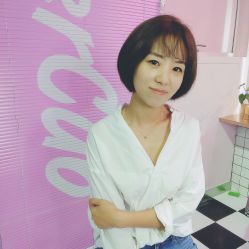 -变画·发型STUDIO