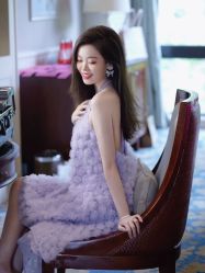 -衣贝姿婚纱礼服馆