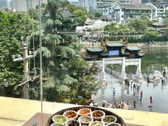 -包整·丝娃娃(一览甲秀楼风景店)