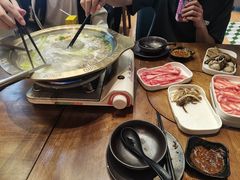 -天成·潮州牛肉脆肉鱼生蚝自助火锅