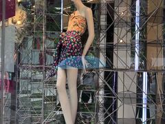 -ZARA(大上海时代广场店)