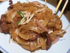 干炒牛河-粤港湾砂锅粥·宵夜(宝龙店)