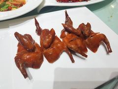 脆皮乳鸽-马旺子酒楼