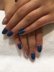 -进巍美甲美睫店