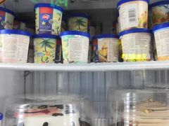零售区-DQ·蛋糕·冰淇淋(金鹰天地店)