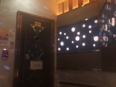 -欢乐空间KTV(奥山世纪城店)