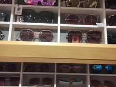 -名创优品(河南郑州健康路2店)