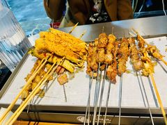 -小旋风·鹤岗烧烤(佳丰北苑店)
