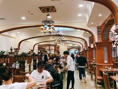 大堂-清真·玛丽亚新疆菜主题餐厅(浙江中路店)