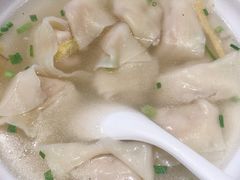 刀鱼馄饨-老半斋(福州路店)