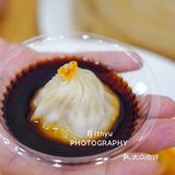 好吃蟹黄汤包咬一口会爆浆
