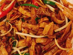 湿炒牛河-白仁仔· 活烤海鲜 宵夜(豫园店)