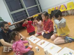 -英孚教育青少儿(银盆岭万达广场店)
