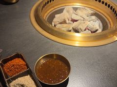 -铭牛烧肉·和牛海鲜自助(高新月牙湖店)