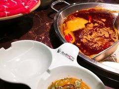 菌香鸳鸯锅-晓宇重庆火锅(赛格国际购物中心店)