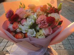 -花十悦·鲜花咖啡餐厅(振业城一期店)