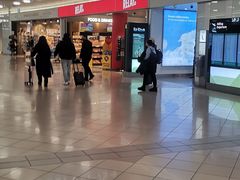 -维也纳国际机场