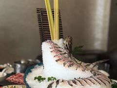 -鲜入唯煮·港式海鲜牛肉火锅(金宝街店)