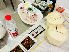 -四季缤纷椰子鸡(梅溪新天地店)