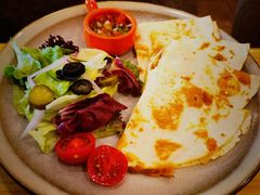 墨西哥鸡肉芝士饼-CafeDuVillage乡村咖啡馆(美邻苑店)