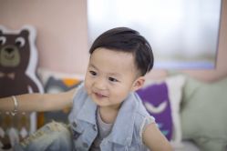 点击看大图 韩国WPlus儿童摄影工作室-WPlus明星肖像亲子全家福摄影