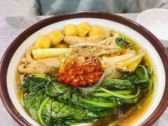 -老好吃清真麻辣烫