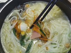 -桥思缘云南过桥米线