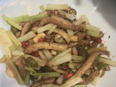 -老唐三下锅 ·张家界地标美食(溪布街店)