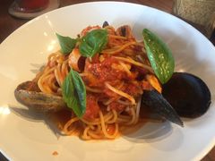 -ROAST coffee & eatery