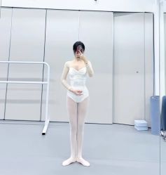 -艾薇芭蕾艺术中心