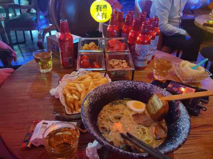 江湖酒吧-"在大连你想要听歌有气氛……还得是江湖啊!