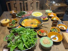-贵厨酸汤牛肉(小十字店)