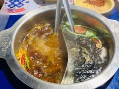 -马路边边串串香(苗栗路店)