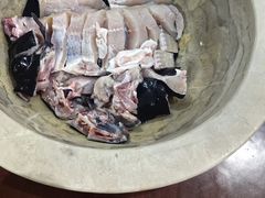 -姚记抚仙湖石锅鱼庄