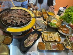-胡悦里韩式烤肉(芝罘万达广场店)